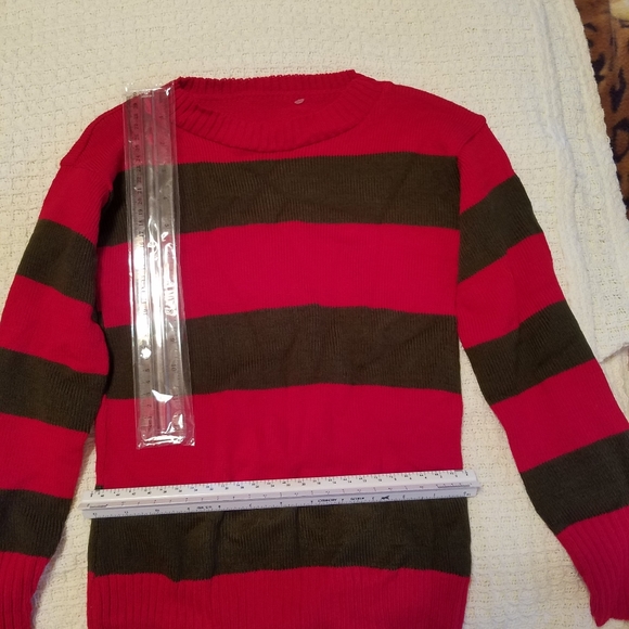 ❤️🎊Host Pick🎊❤️Freddy Krueger Sweater/Boy's Sweater - Picture 4 of 7